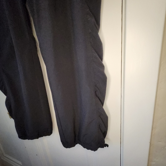 ATHLETA LA VIVA ruched Pants Black Lined EUC sz 14 - Picture 6 of 11